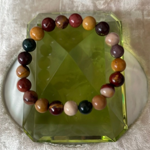 Mookaite Jasper Stretch Bracelet - Picture 1 of 3